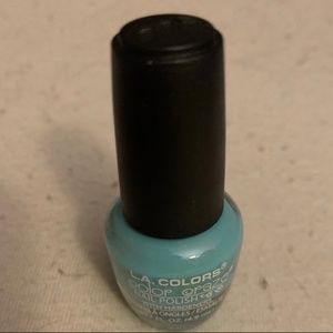 L.A. Colors Color Craze Blue Nail